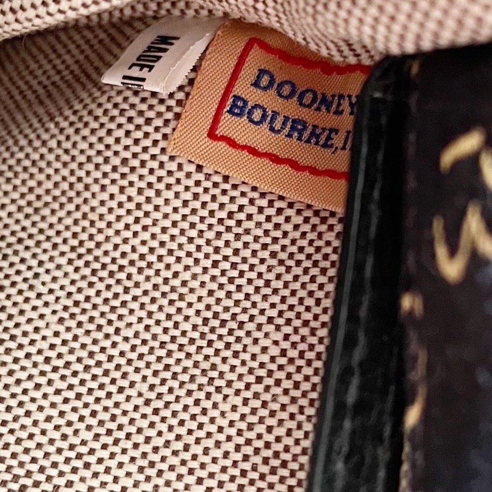 Dooney & Bourke Black Signature Print Purse - Picture 12 of 15